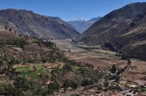 Chegando à Pisac, no Valle Sagrado, nas proximidades de Cusco, no Peru